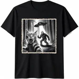 Cat Selfie With Bigfoot & UFO | Funny Sasquatch & Cat T-Shirt Pure Cotton Graphic Tees Menswear Top: Gifts for Men & Women