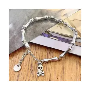 1PC bone bamboo joint skull bracelet, suitable for daily commuting, Easter parties and Halloween banquets