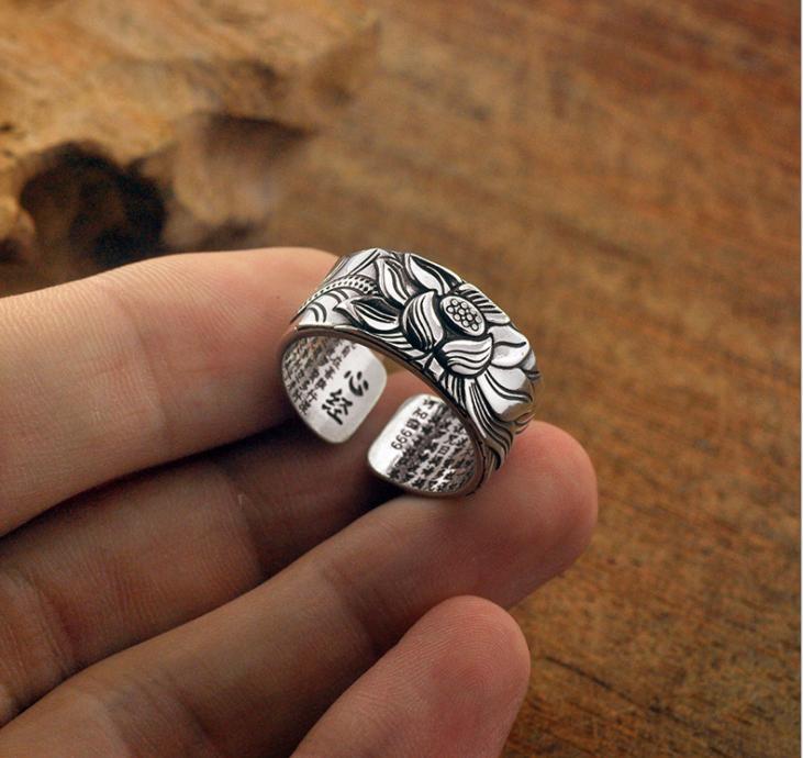 Silver Black Lotus Heart Ring, Unisex Vintage Gothic Ring for Men & Women, Unique Lotus Heart Design, Statement Fashion Jewelry, Everyday Gift
