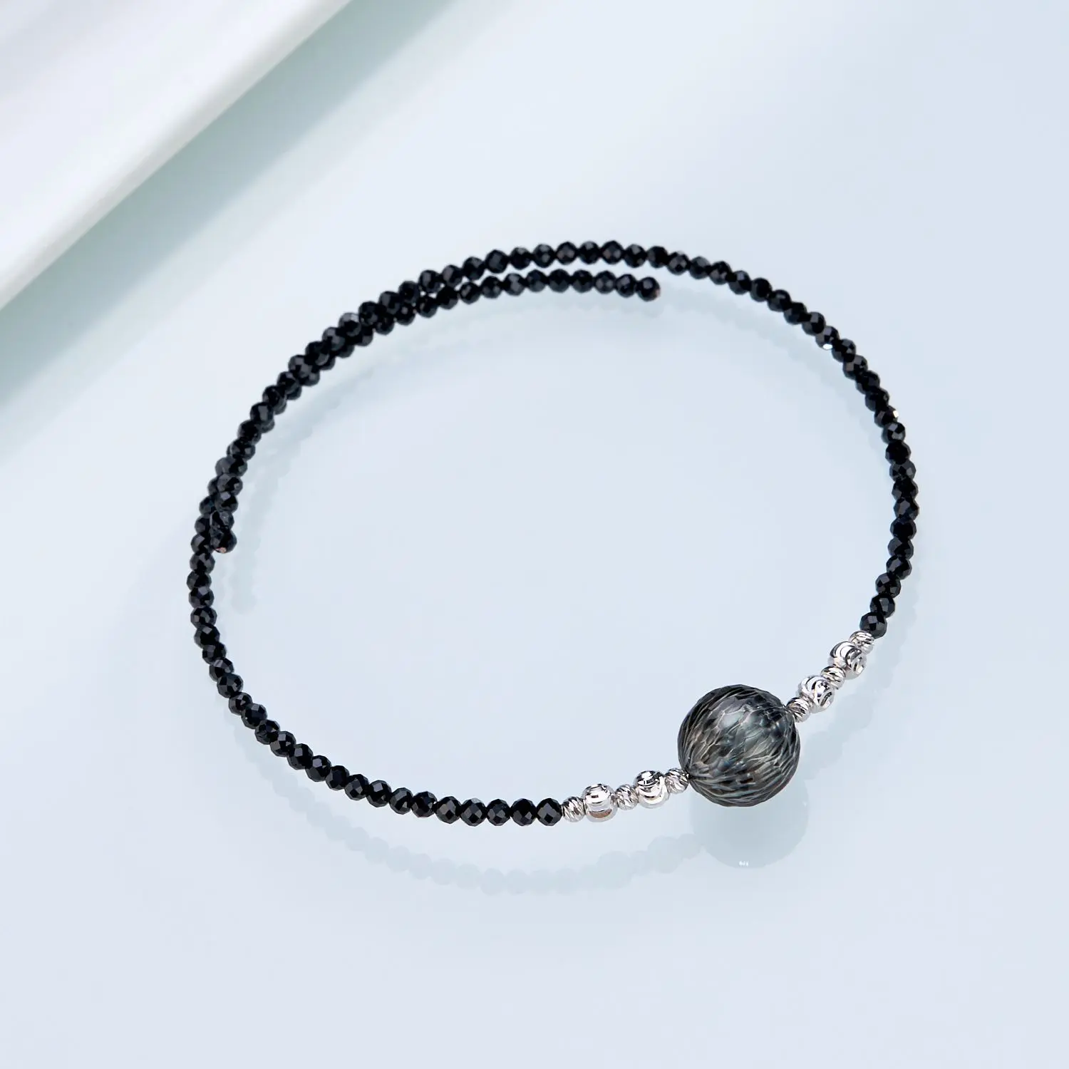 9–10mm Tahitian Black Pearl & Dragon Scale Black Spinel Elastic Bracelet in Sterling Silver