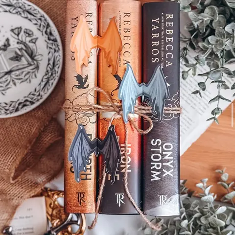 3D Dragon Wings Bookmark for Fantasy or Romantasy Booktok Readers
