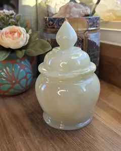 Onyx Jar - Pointed Top