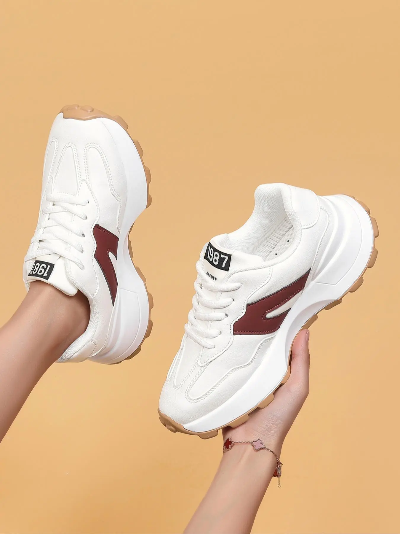 Women's Fashionable Patchwork Lace Up Sneakers, Casual Comfortable Breathable Sports Walking Shoes, All-match Round Toe Sneakers for Daily Wear