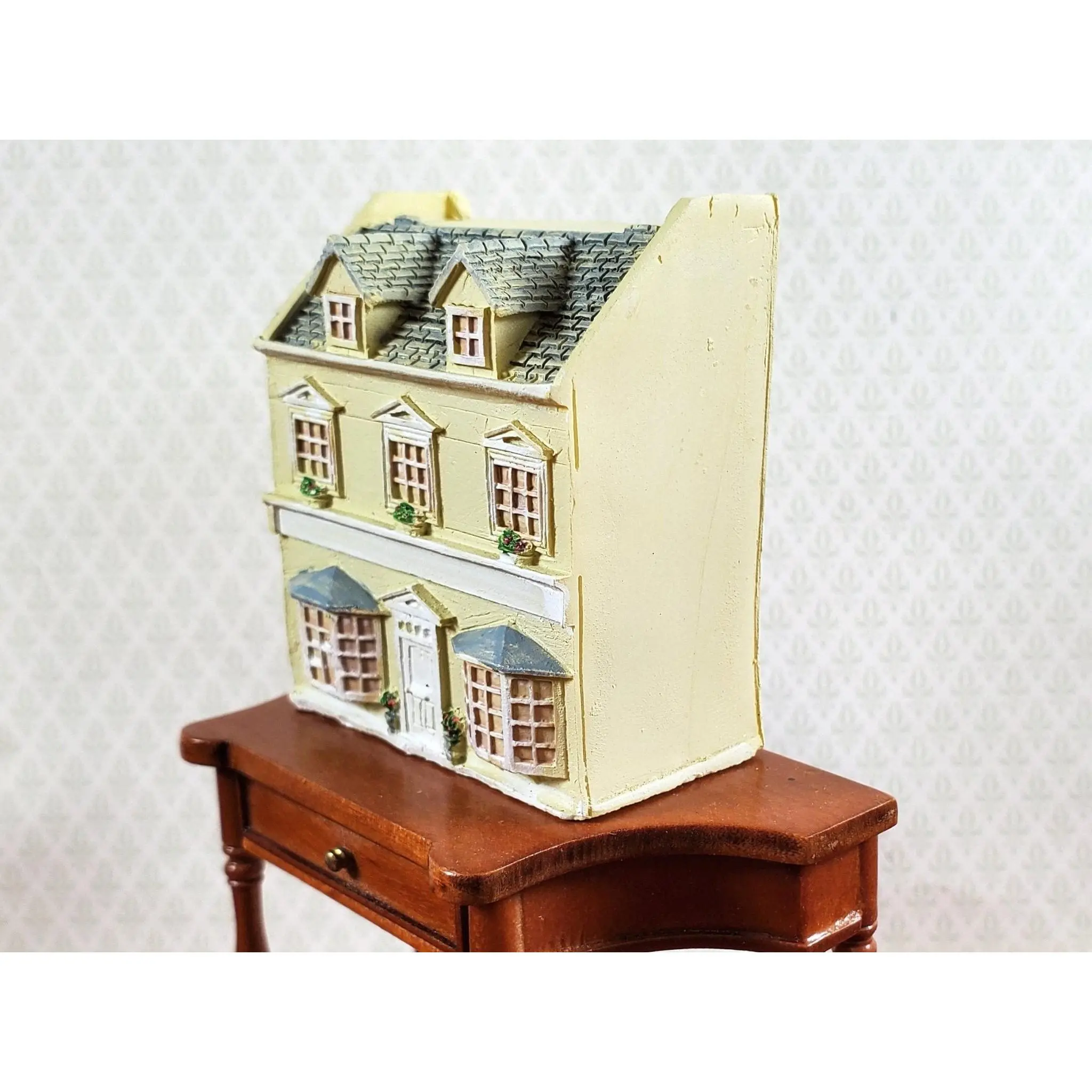 1:144 Scale Dollhouse Resin Miniature "Country Store" 3 Story