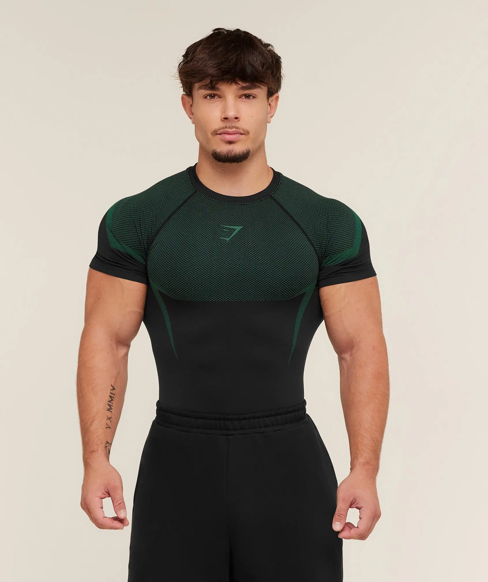 (CLEARANCE) Onyx Seamless T-Shirt Men's Shirt Gift for Him Comfortable & Stylish Casual Wear Perfect for Any Collection (with logo)