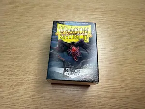 Dragon Shield Matte Black Sleeves (Regular)