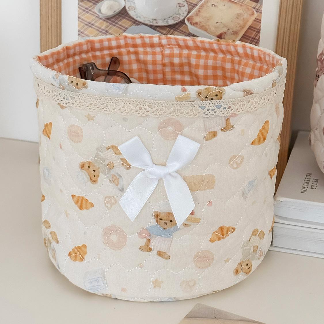 Cartoon Bear Round Quilted Storage Basket with Plaid Lining Fabric Storage Bin — Girly Desktop Organizer