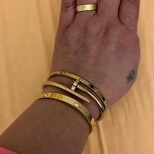 Fashion Luxury Four-Leaf Clover Diamond Titanium Steel Ring, Wedding Promise Rings, Colorfast Design, Stylish Finger Ring for Women, Elegant Jewelry Accessory