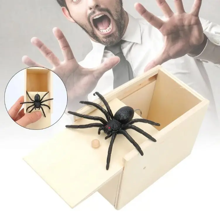 Surprise Wooden Spider Box – Jump Scare Prank Design with Pop Up Spider Feature, Office Desk Fun & Friends Surprise, Creative Novelty Item