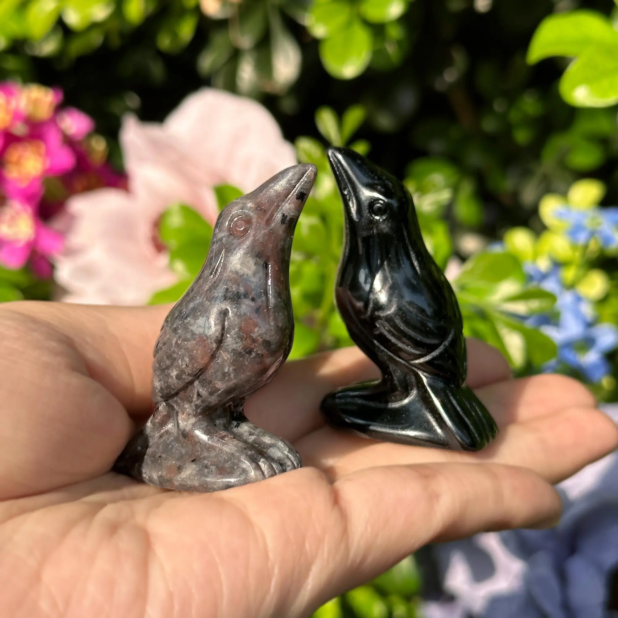 Hand Carved Obsidian Bird Figurine - Natural Carving Nature Rock Statue, Decorative Lover Ornaments, Home Decor Collectibles for Crystal Enthusiasts, Natural Crystal Jewelry Accessory, Raw Stones, Mini Size, 1.6 - 2.2Oz, Christmas, Gift, Crystal Lovers