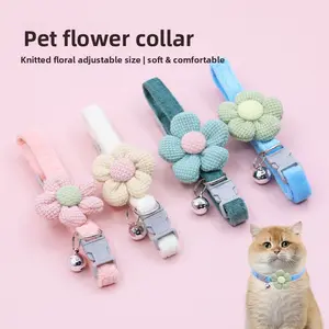 Pet collar with leash, cute cartoon flower bell collar, cat necklace, small dog supplies