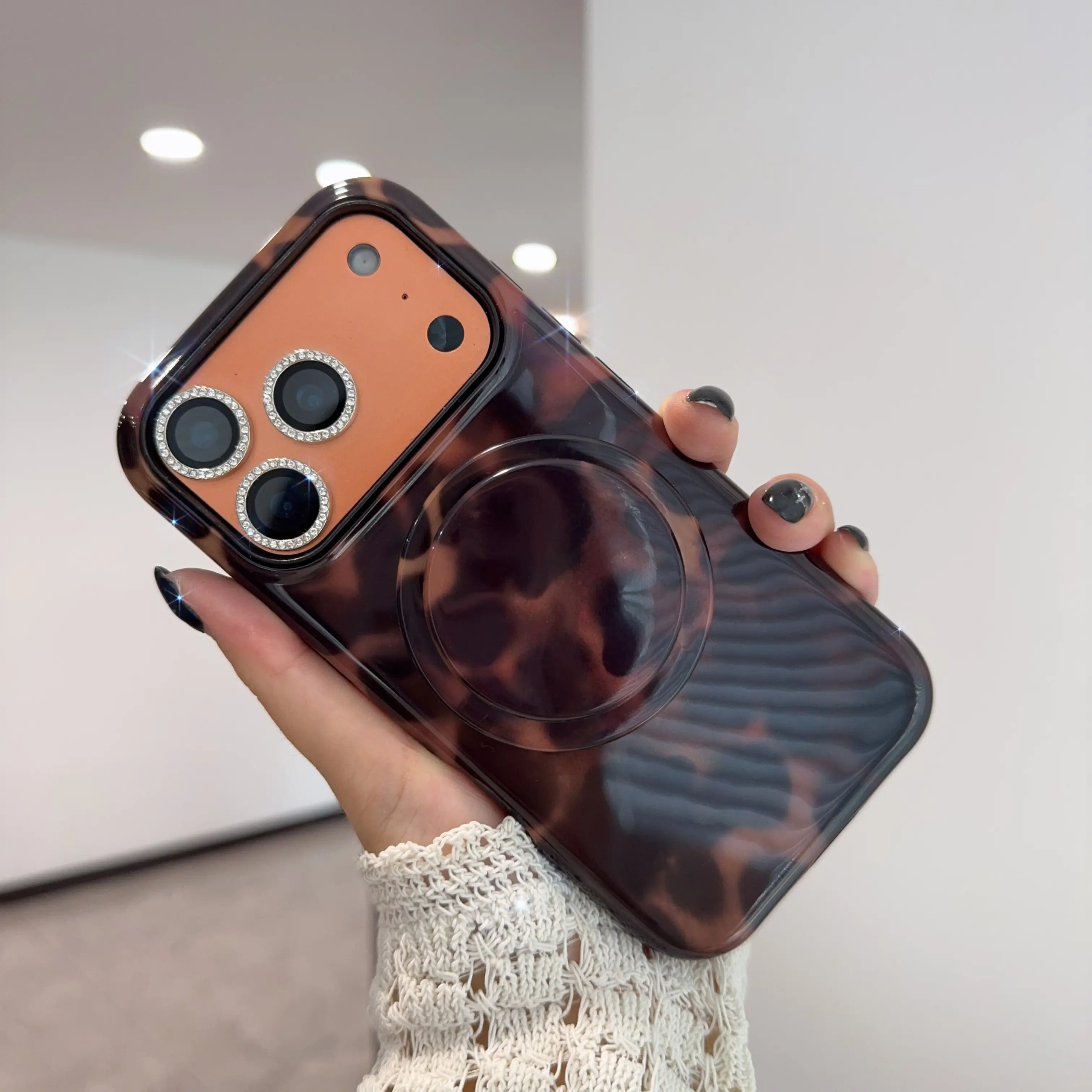 Leopard Print Magnetic Smartphone Case for iPhone 17 Pro Max,16,15,14,13 - 2-in-1 Double Layer Soft TPU Shockproof Protection, Stylish Handheld Phone Accessory