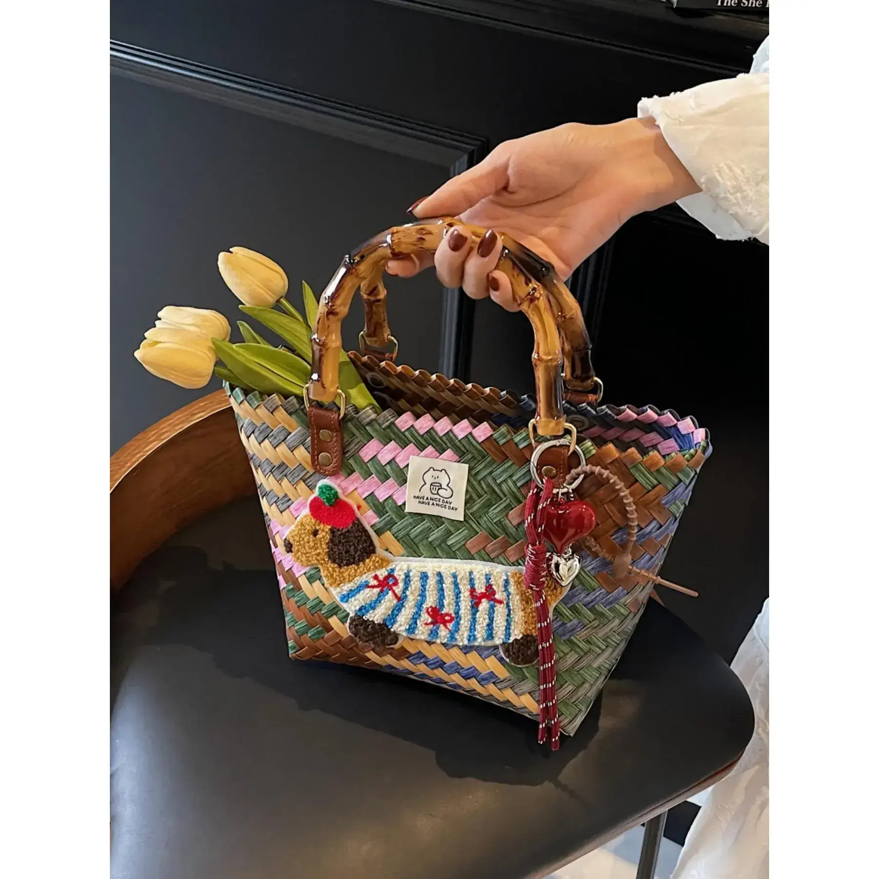 Women's Fashionable Woven Straw Colorblock Patchwork Handbag, Casual Versatile Durable Bag with Cute Heart Charm, Trendy High-quality Trendy Commuter Bag, Girl Fashionable Shopping Bag, Textured Stylish Handbag, Ladies Purse, Summer Handbag Women's Fashionable Woven Straw Colorblock Patchwork Handbag, Casual Versatile Durable Bag with Cute Heart Charm, Trendy High-quality Trendy Commuter Bag, Girl Fashionable Shopping Bag, Textured Stylish Handbag, Ladies Purse, Summer Handbag