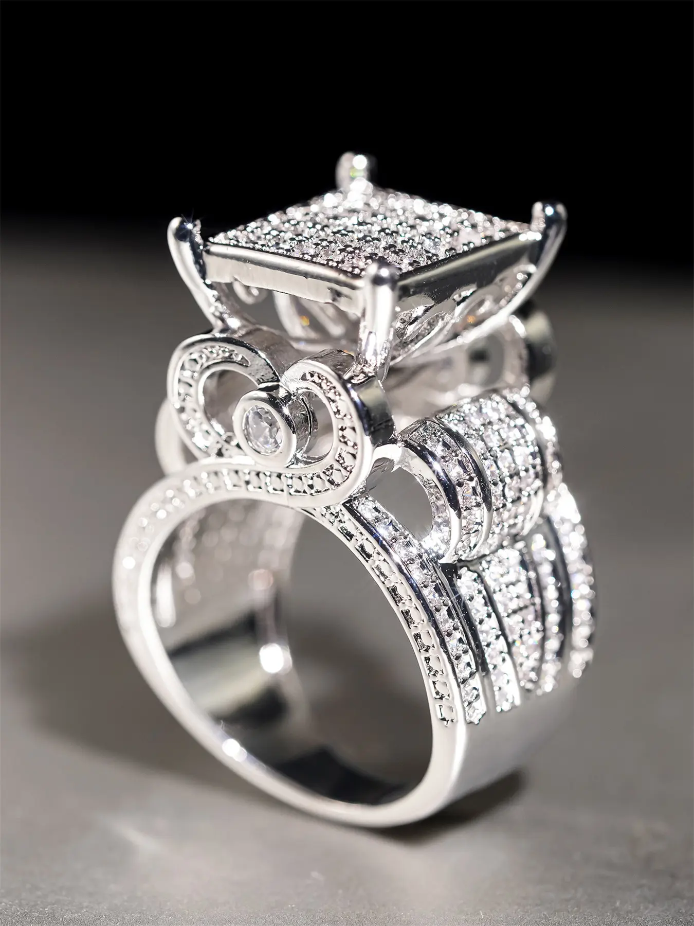 1 PC Glamorous Cubic Zirconia Elegant Ring For Women Artificial Zircon Ring For Wedding Engagement Anniversary Party Jewelry Valentine's Day Gift