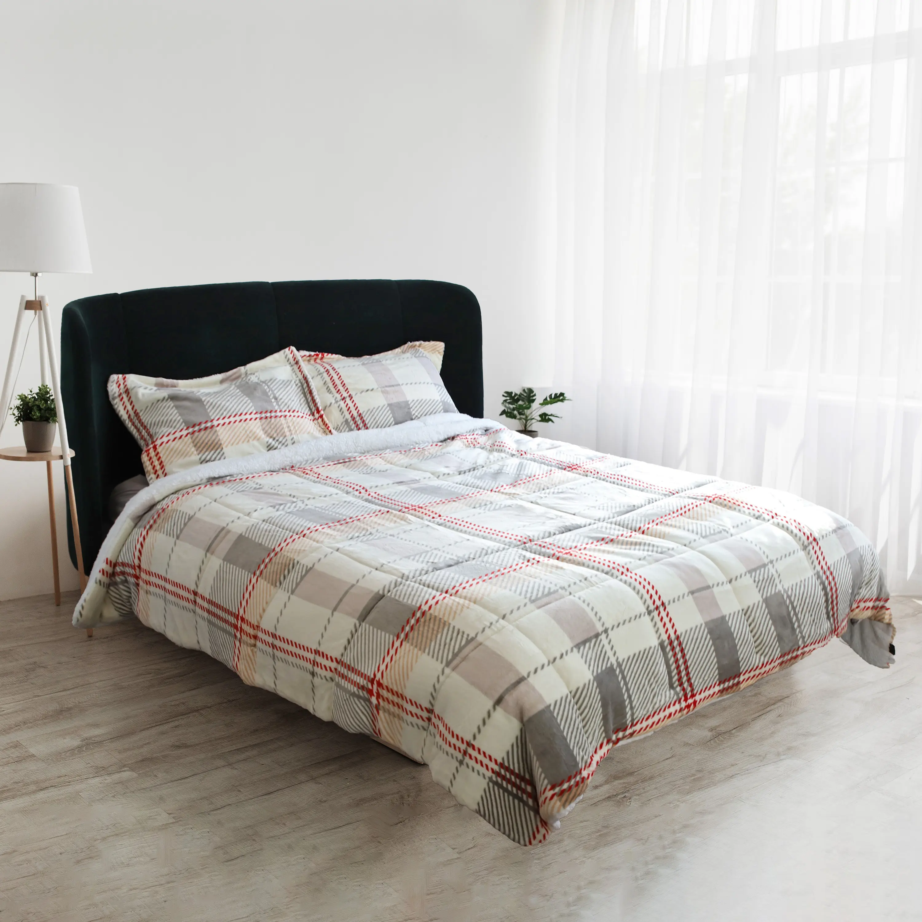 Catalonia King Size Sherpa Comforter Set, Ultra-soft Reversible Fluffy Micromink Bedding Set-3 Pieces, 1 Comforter and 2 Pillow Shams