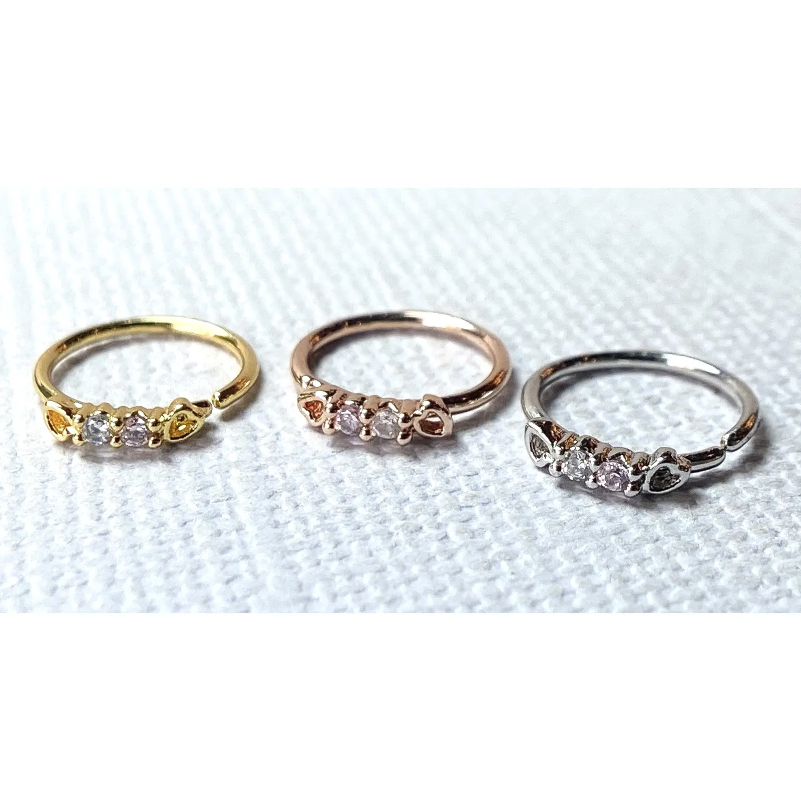 1pc Bendable Nose Hoop / Cartilage Ring CZ Gem Set Hearts for Rook, Daith