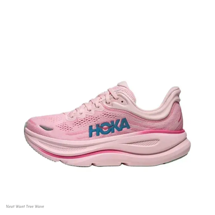 Low-Profile Running Shoes with Pastel Pink Knit Upper and Deep Blue Logo Accent