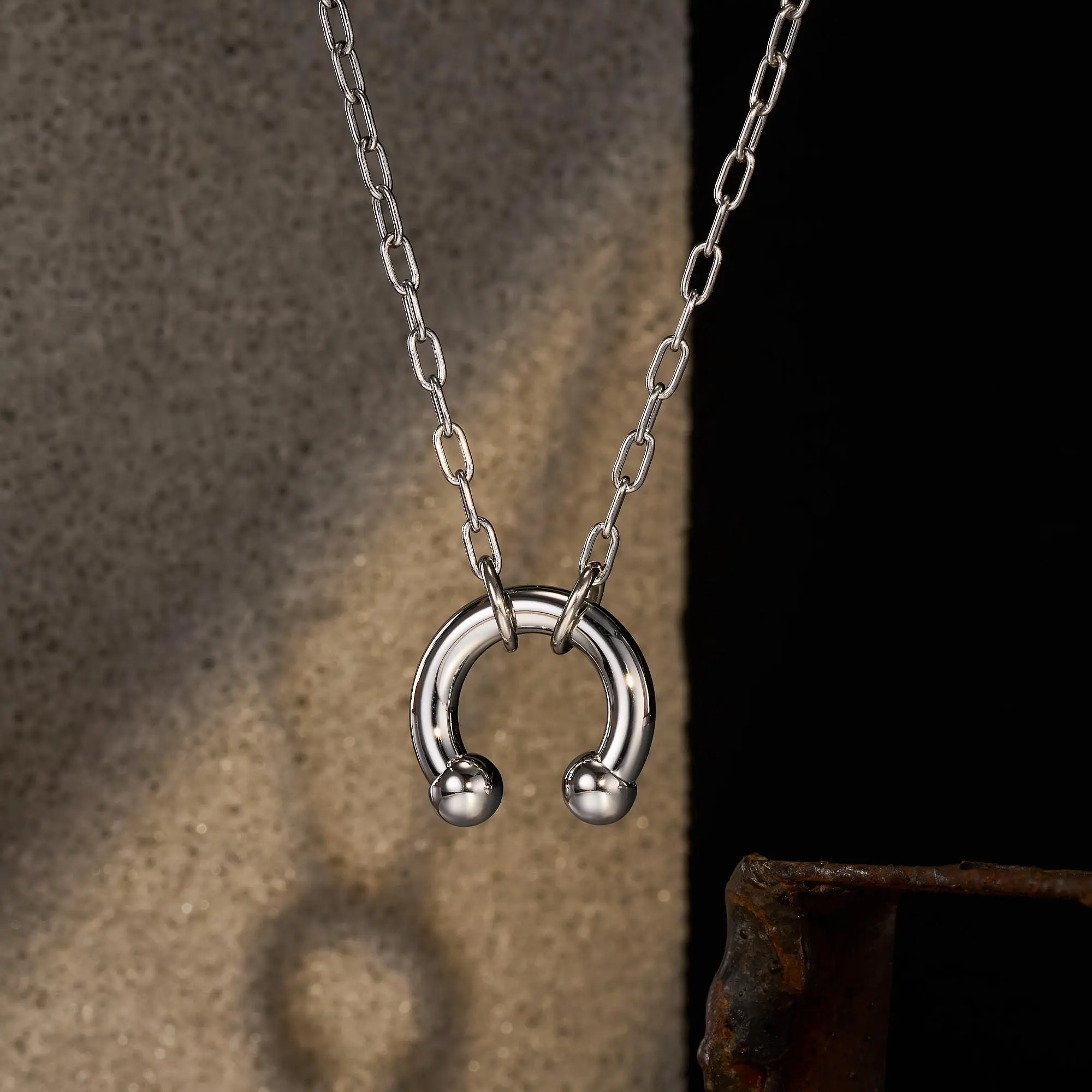 Oufer Stainless Steel Ball Horseshoe Style Non Tarnish Necklace Alt Necklaces