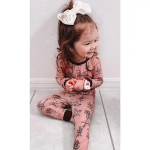 Bloom Hoist Two-Piece Set