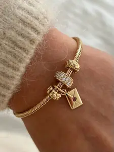 Snake Chain Envelope Pendant Bracelet for Women, Daily Wear Office Date Accessory, Stylish Hand Jewelry, Adjustable Snake Chain Bracelet