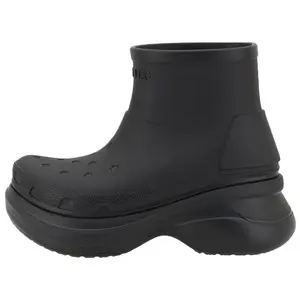 Balenciaga Crocs Round Toe Slip-On Boots for Women in Black Trending Shoes, House White Official Shoes to Get / Maison Mihara