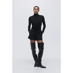 H&M High-waisted tailored shorts