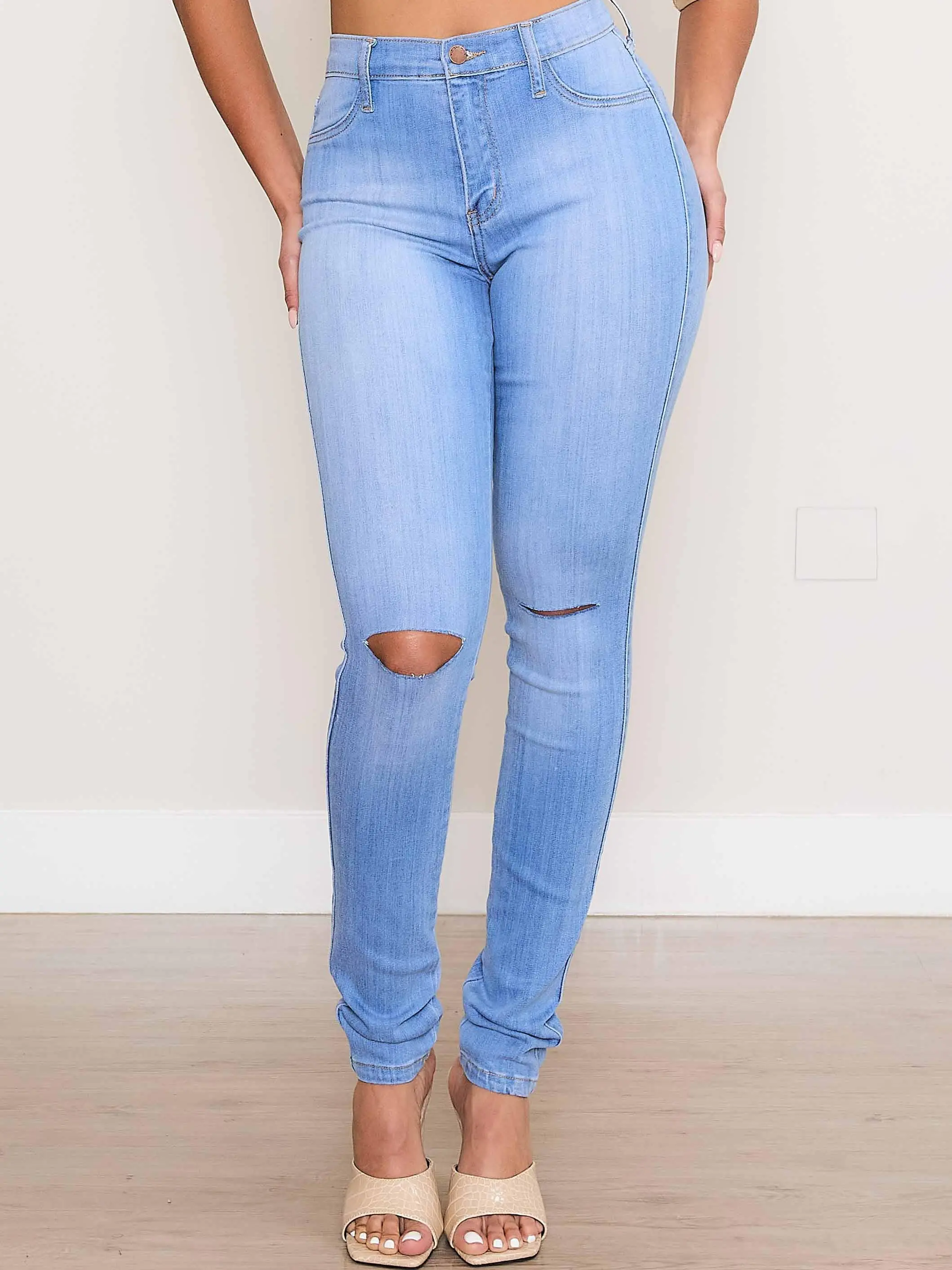 [P831] New Shark Bite Skinny Jeans