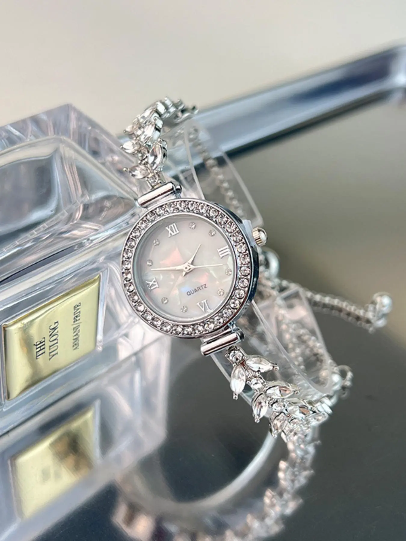 Women's Quartz Watch, Fashion Rhinestone Decor Analog Watch with Adjustable Bracelet, Trendy Watch for Daily Life, Fashion Wristwatches