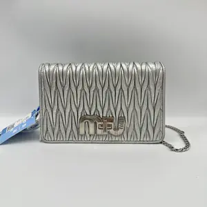 Pre-owned miu miu hz9 MIUMIU, silver, cowhide, pleated, chain, crossbody bag 49318