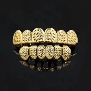 CEJEWELRY NUGGET STYLE 14k Gold Plated Hip Hop Fangs Grillz Set Carved Grain Top & Bottom Single Teeth for Halloween