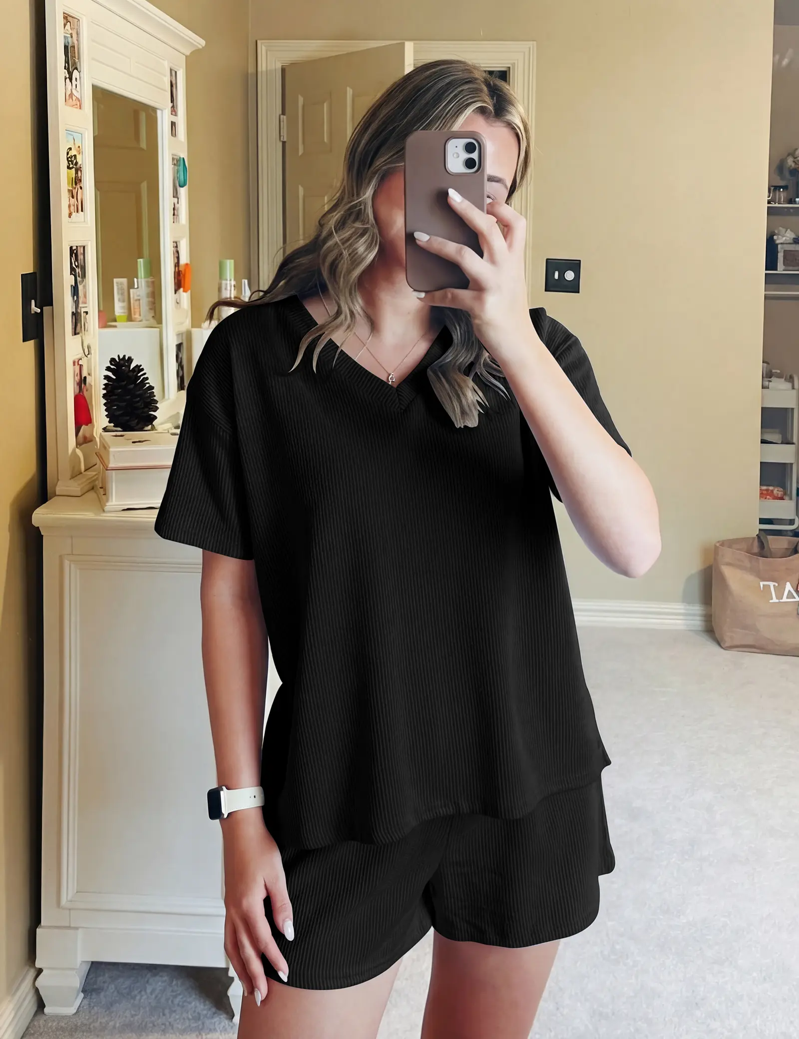 Women’s 2-Piece Ribbed Lounge Pajama Set - Short Sleeve V-Neck Top, Drawstring Loose Shorts with Pockets, Soft Comfortable Cotton Blend for Everyday Summer Casual Wear, Shortsleeve, Women's Matching Sets, Simple, Fabric, Relaxed Look, Loungewear, Ribbed T