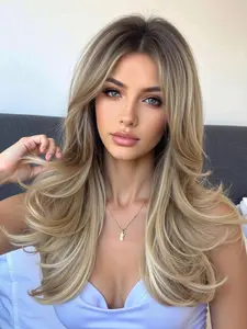 High-Level Long Curly Wig with Bangs, High-Temperature Resistant Synthetic Material, Fashionable Look, Holiday and Daily Use, Christmas Bestseller, Synthetic Curly Wigs, Heat Resistant Wigs