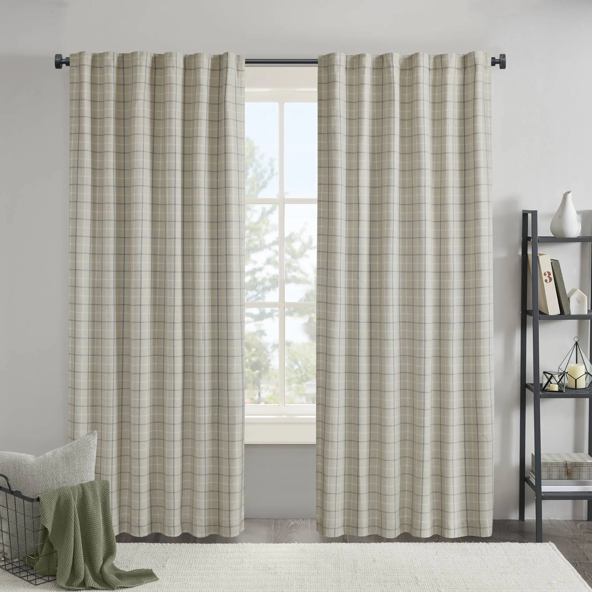 50x108 Inch Plaid Curtain Panel with Fleece Lining, Rod Pocket and Back Tab, Thermal Insulated Drapes for Living Room and Bedroom, Single Panel