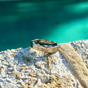 Bahamas scalloped ring