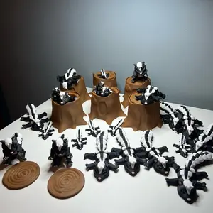 3D printed skunk with stump and baby