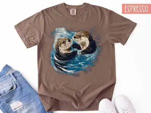 Vintage Otters Comfort Colors Shirt Grunge Retro Otter Faded Wildlife 2000s T-shirt 90s Graphic Style Ocean Animals Shirt for Nature Lovers