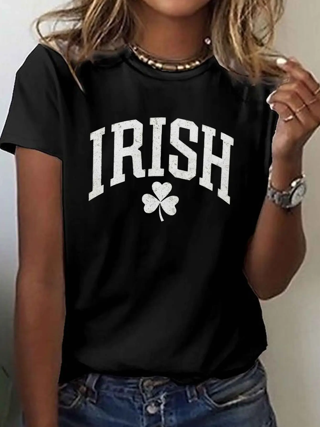 Word IRISH with Shamrock Print T-shirt, Short Slee unisex soft cotton short sleeve t shirt, vintage graphic casual tee for men women teens, perfect birthday holiday gift for camping travel gym daily street casual wear