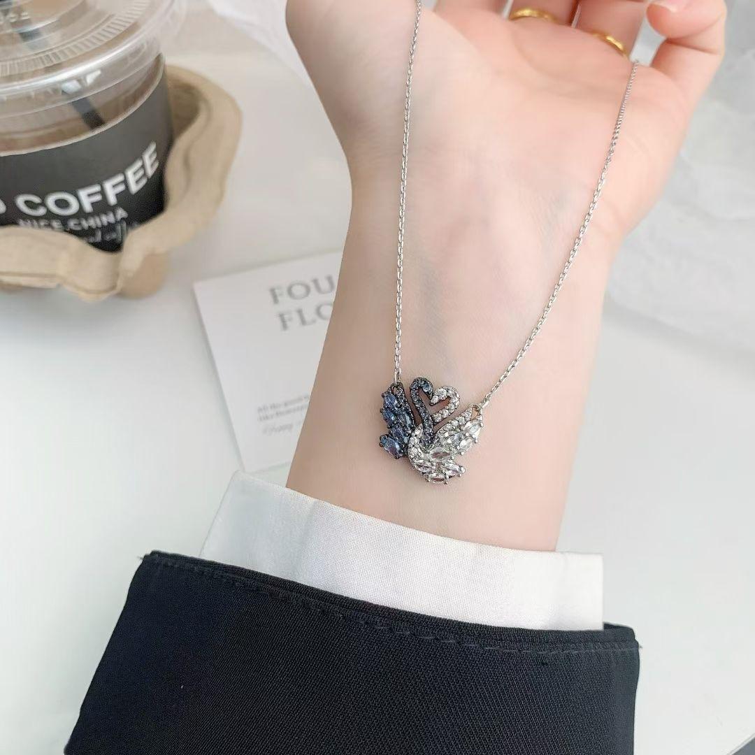 Women's Black White Gold Swan Necklace, Hugging Goose Design Fashion Jewelry