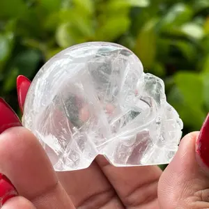 Clear Quartz Skull Hand Carved Crystal Skull for Amplification Clarity Stone Meditation Altar Decor Healing Quartz