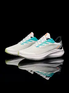 Meng Run W7 Seamless Mesh Running Shoes, Lightweight Design, Sporty Fit, Breathable Knit Upper, Universal Slip-On Sole