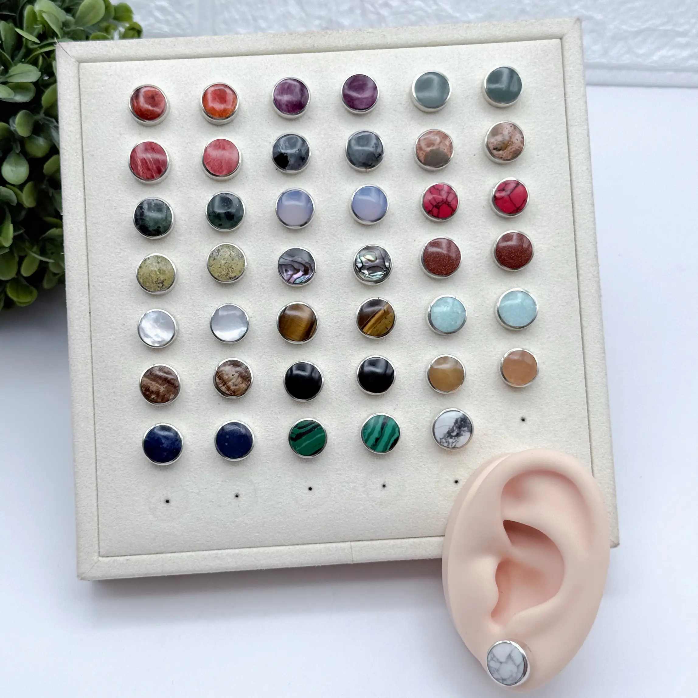 950 Silver TOPITO EARRINGS - Circular Earrings in 950 Silver With Natural Stone for Versatile Everyday Wear