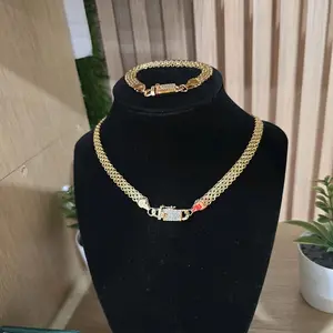 High-Quality Laminated Set with Trendy Necklace and Bracelet for Wholesale