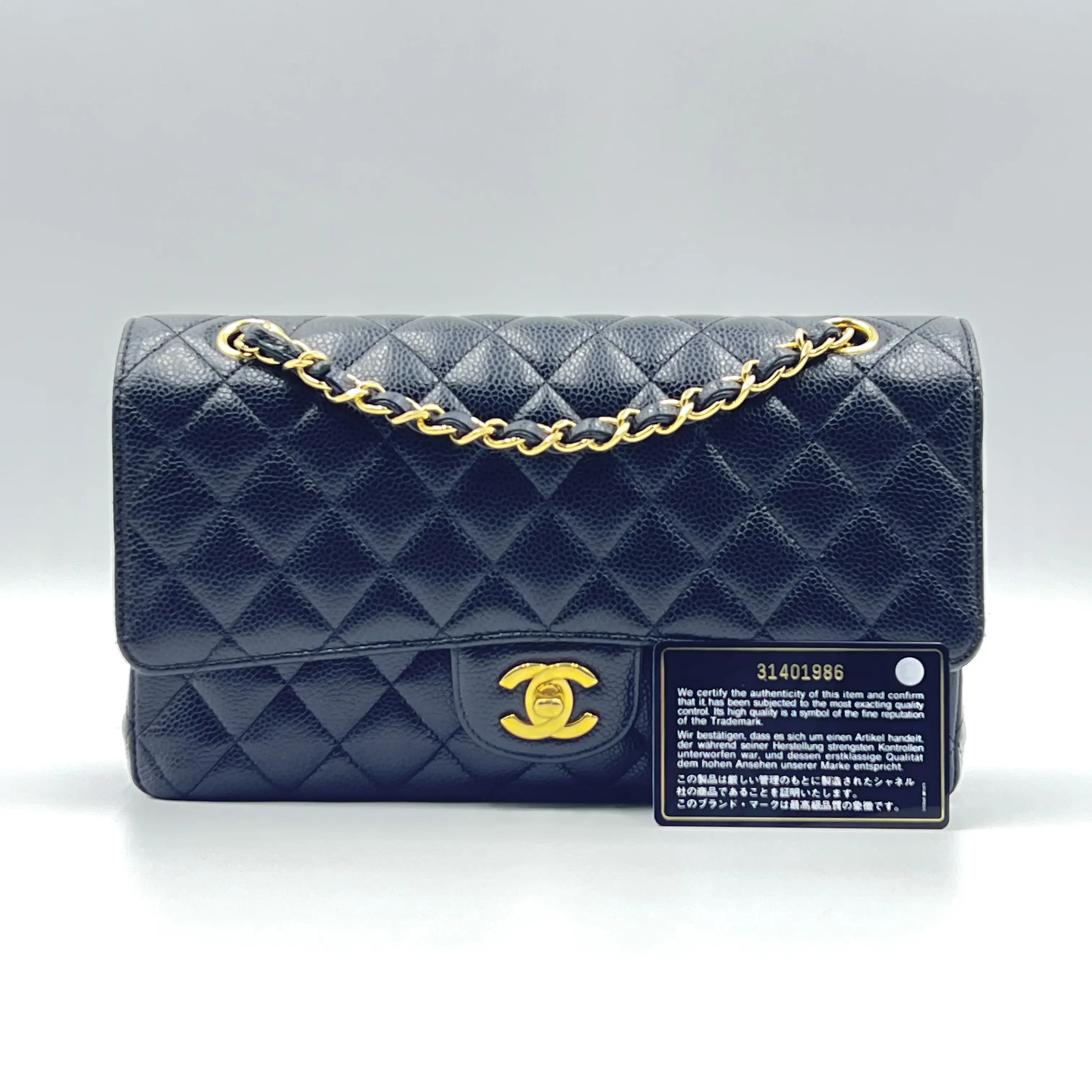 Pre-owned CHANEL Leather Shoulder Bags Caviar Quilted Medium Double Flap Black