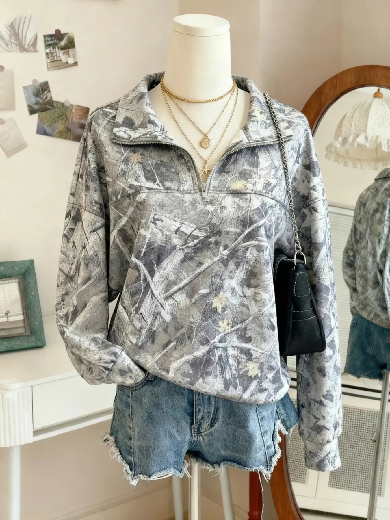 Women's Street Vintage Camo Full Print Half Zip Long Sleeve Hoodie, Sweatshirts, Tops, Oversized Loose Fit Baggy Drop Shoulder, Fall & Winter Casual Wear
