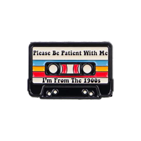 "Please be patient with me,I'm from the 1900s"  Unique Cartoon Quote Vintage Alloy Brooch Pin, Lapel Pin, Perfect Gift for All Occasions, Casual Style Letter Badge Accessory Clip