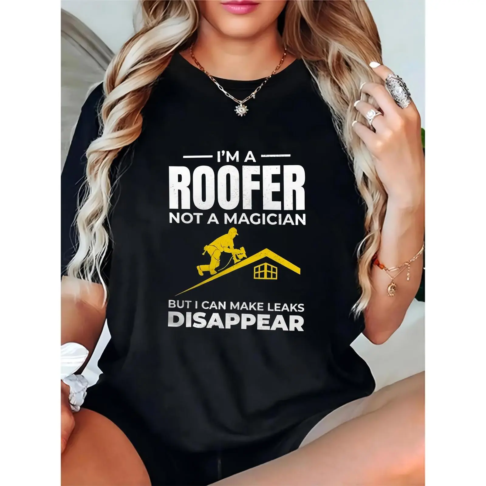 Women's Funny Roofer T - Shirt with Roof Worker Graphic & "I'm a Roofer Not a Magician" Quote, Casual Top for Labor Day & Roofing Enthusiasts, Basic, Comfortable, Shortsleeve, Cotton, Feminine, Essential, Prints, Fit
