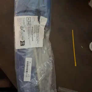 Extendable Cobweb Duster with Lightweight Aluminum Pole & Stainless Steel Handle - Heavy-Duty Telescopic Window/ Ceiling/High- Cleaning, Medium-Stiff Bristles for, Commercial Use, Suitable for Bedroom, Bathroom,,, Outdoor