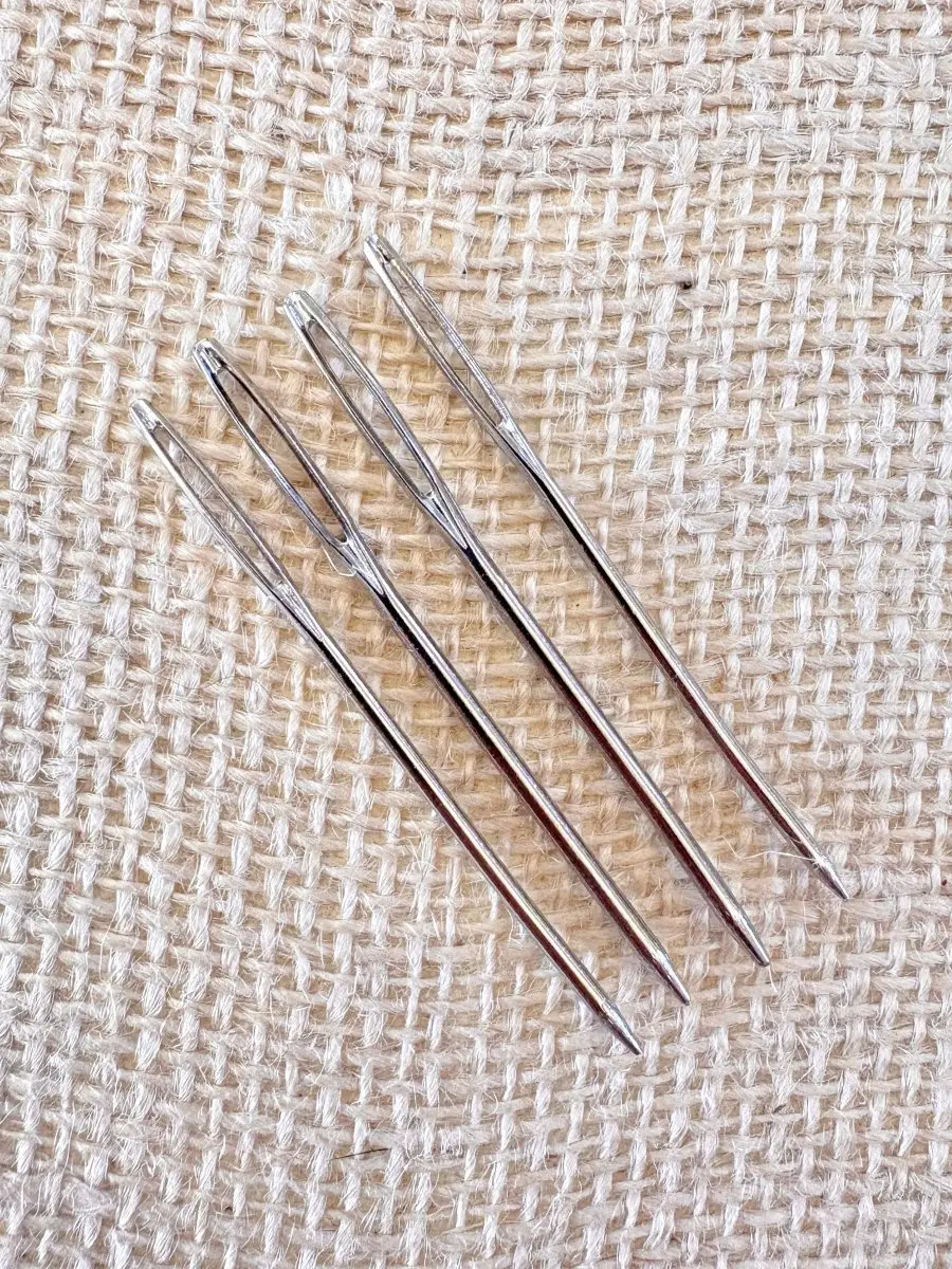 Bent Tip Tapestry Needles (Set of 4)