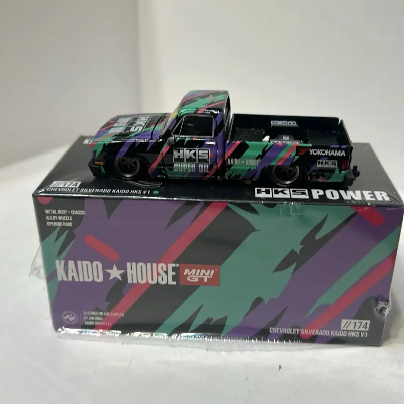 1:64 Kaido House Silverado. Numerous options.