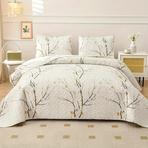 2/3-Piece Plum Blossom White Quilt Set - King Size Reversible Floral Bedspread, Lightweight Soft Microfiber Coverlet with 1 Quilt & 1/2 Pillow Shams, All-Season Botanical Bedding Set for Cozy Bedroom Decor